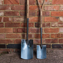 Load image into Gallery viewer, Kent &amp; Stowe Stainless Steel Digging Spade Rust Resistant FSC For Gardening