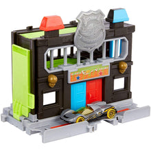 Load image into Gallery viewer, Hot Wheels Downtown Police Station Playset